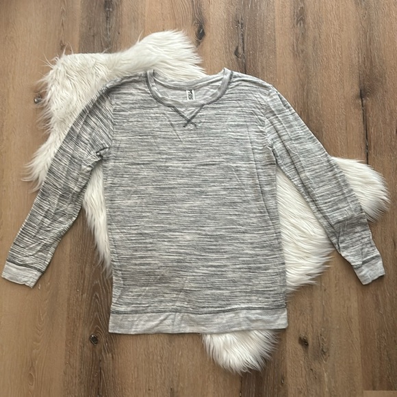 Black Bow Loungewear Pajama Set - Picture 4 of 12